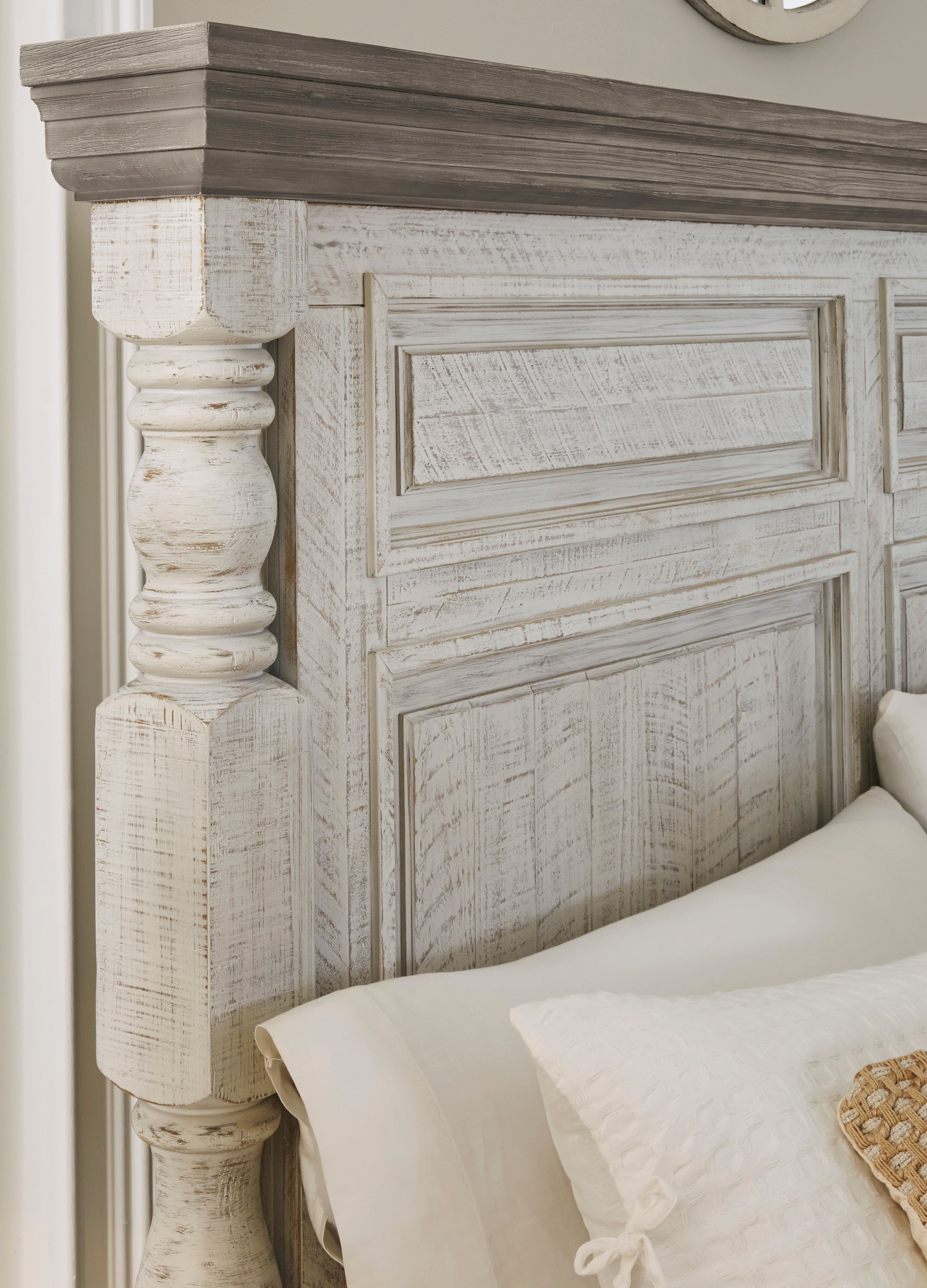 Havalance King bedroom Set