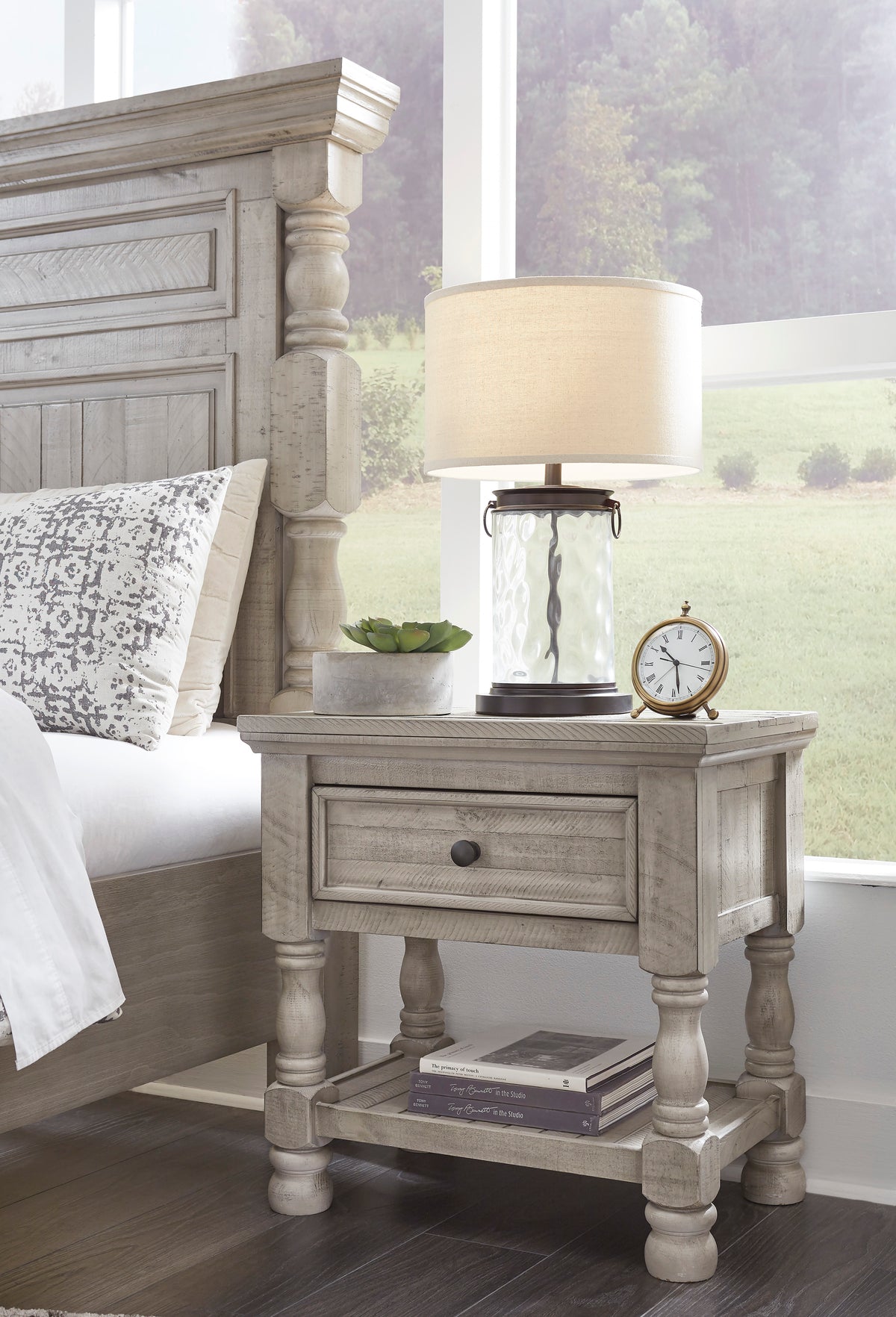 Harrastone Dresser