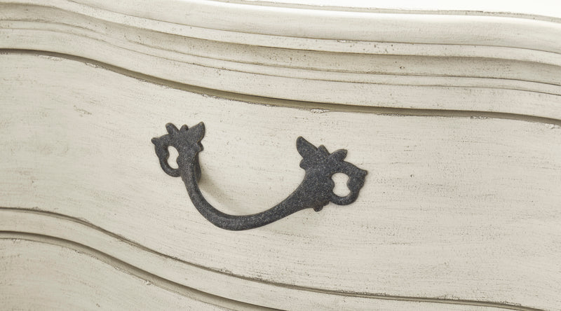 Arlendyne king Bedroom Package