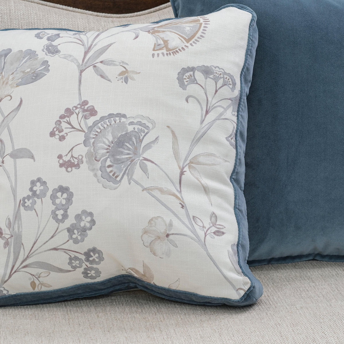 Shoug Bloom Sofa 223cm
