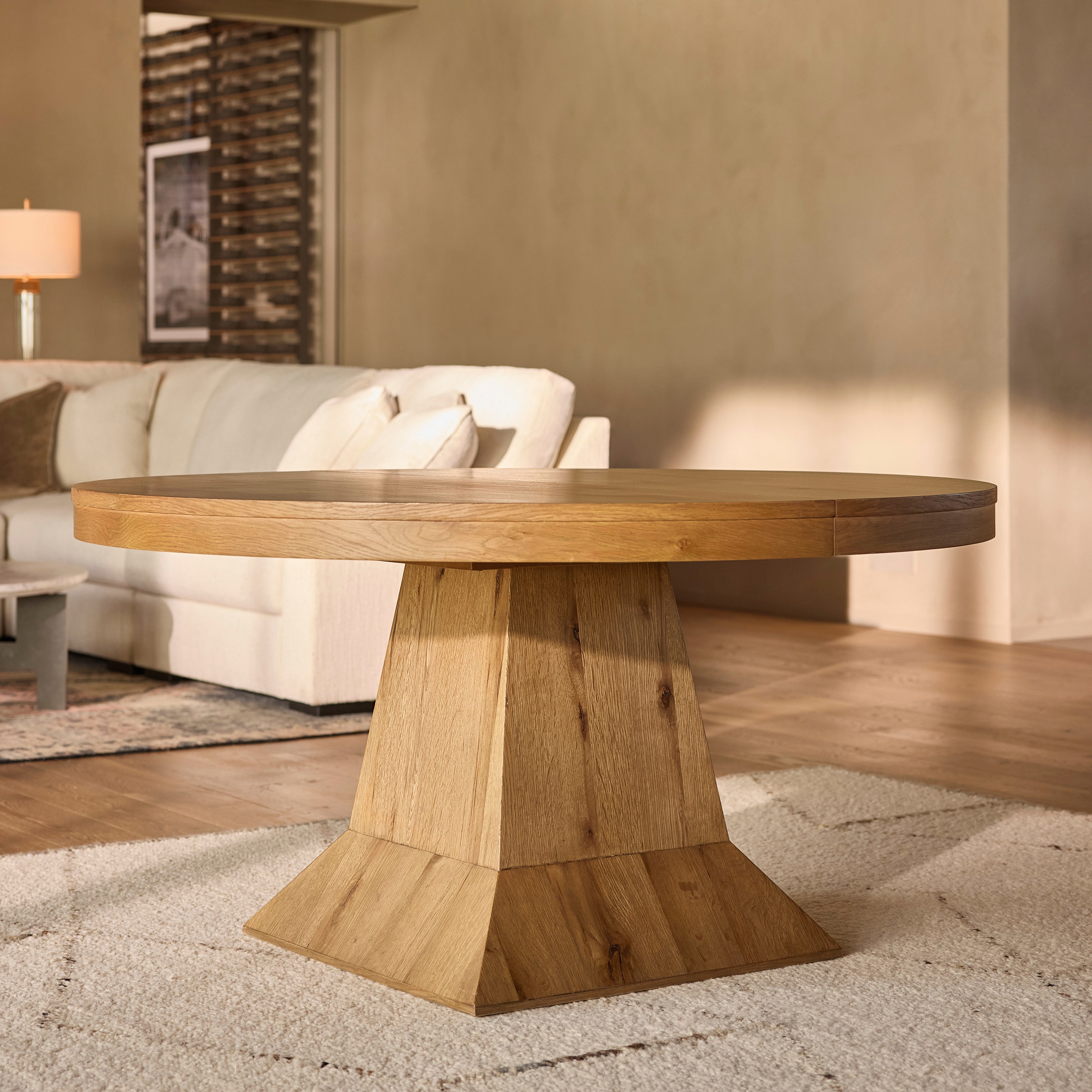 Bracken Oval Dining Room Set