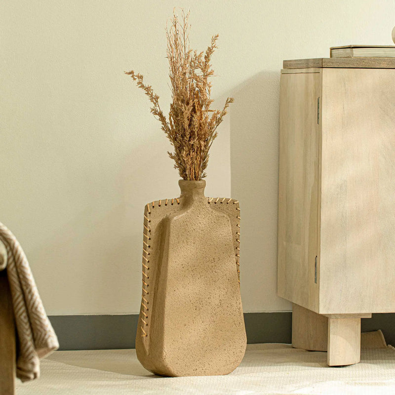 مزهرية نيريان إيكومكس مع قش طويل