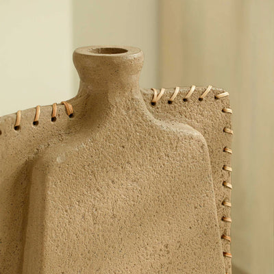 مزهرية نيريان إيكومكس مع قش طويل