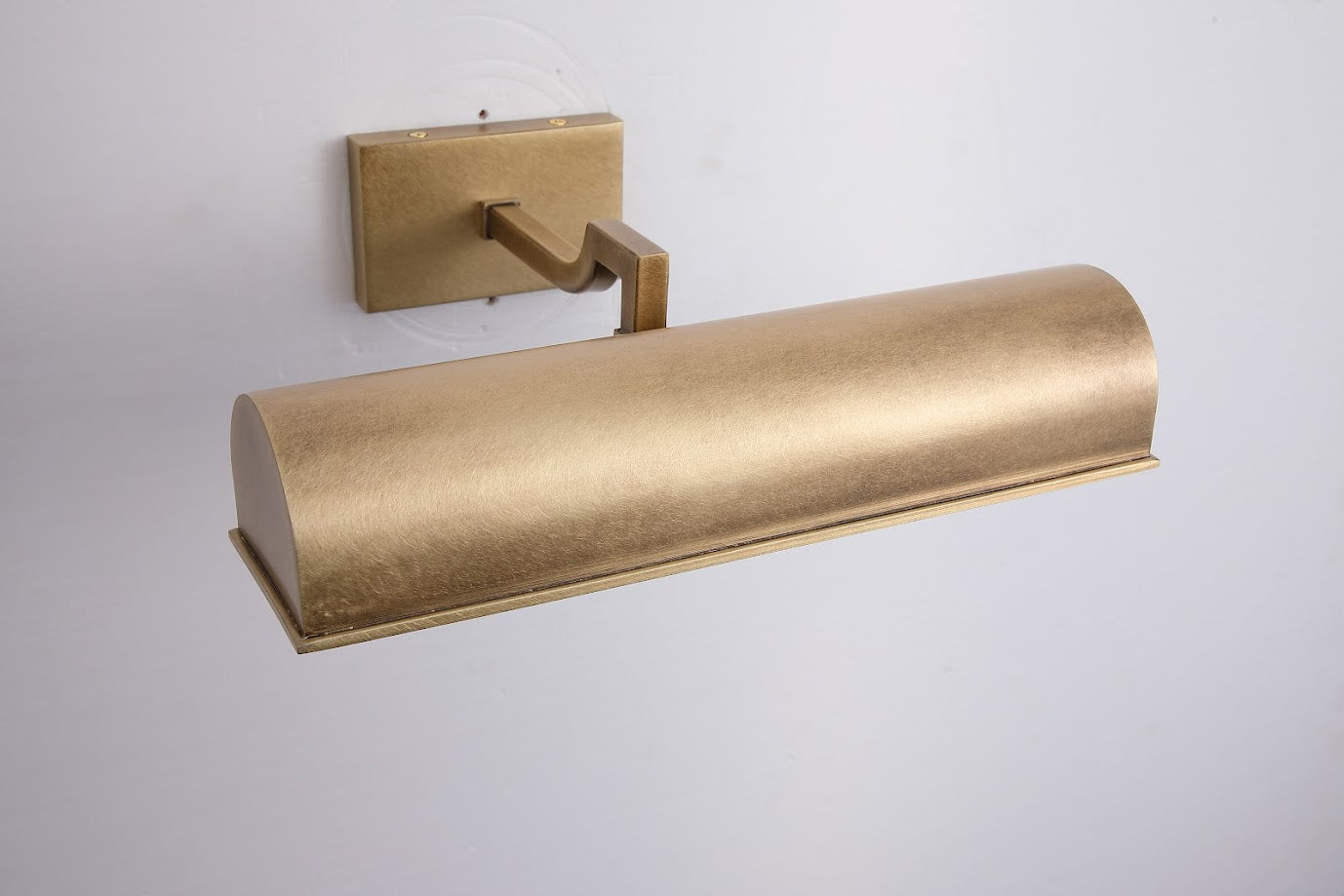 Iron Elegance Wall Lamp