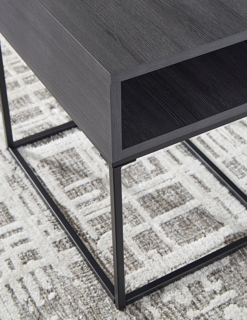 Yarlow End Table