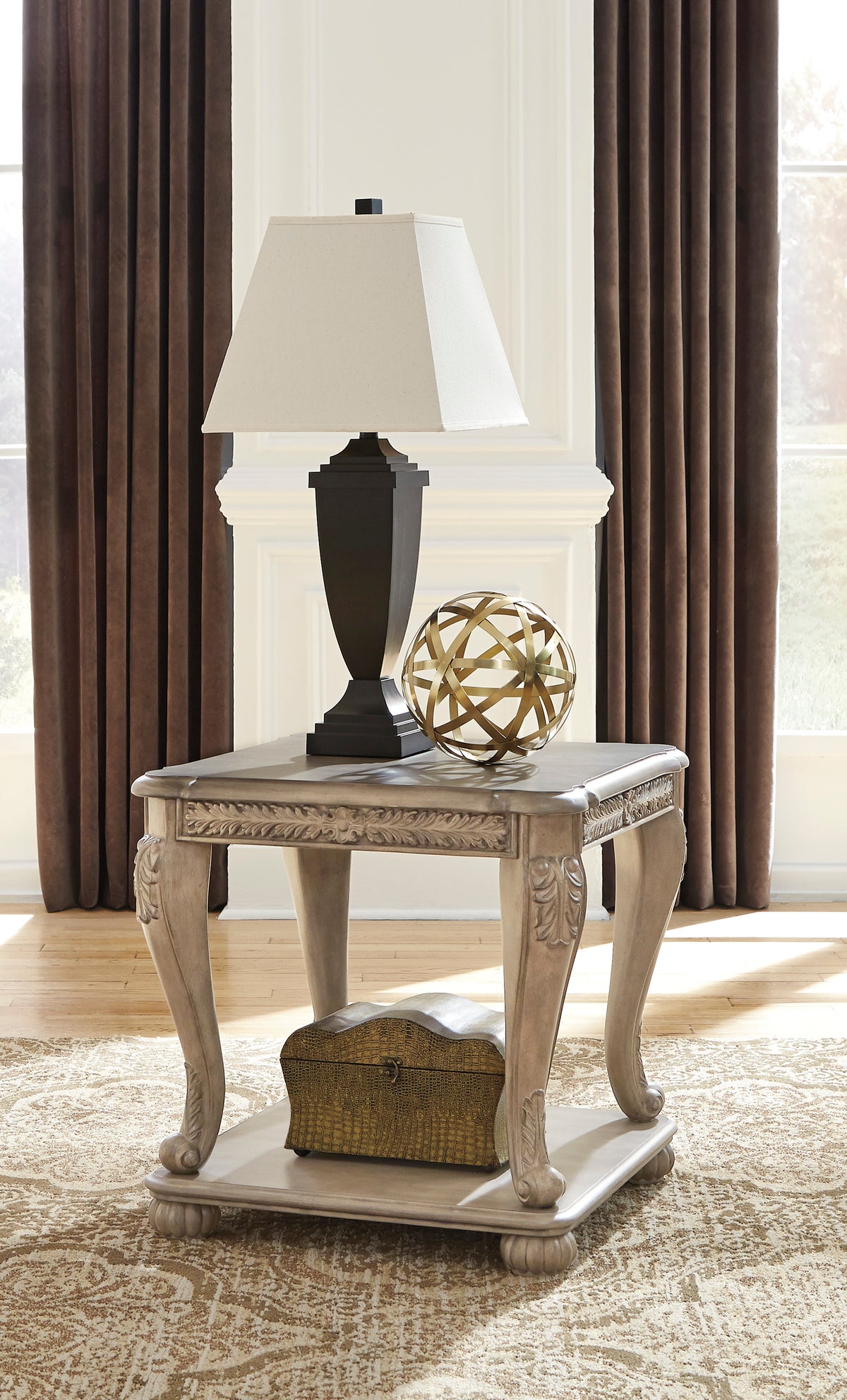 SQUARE END TABLE