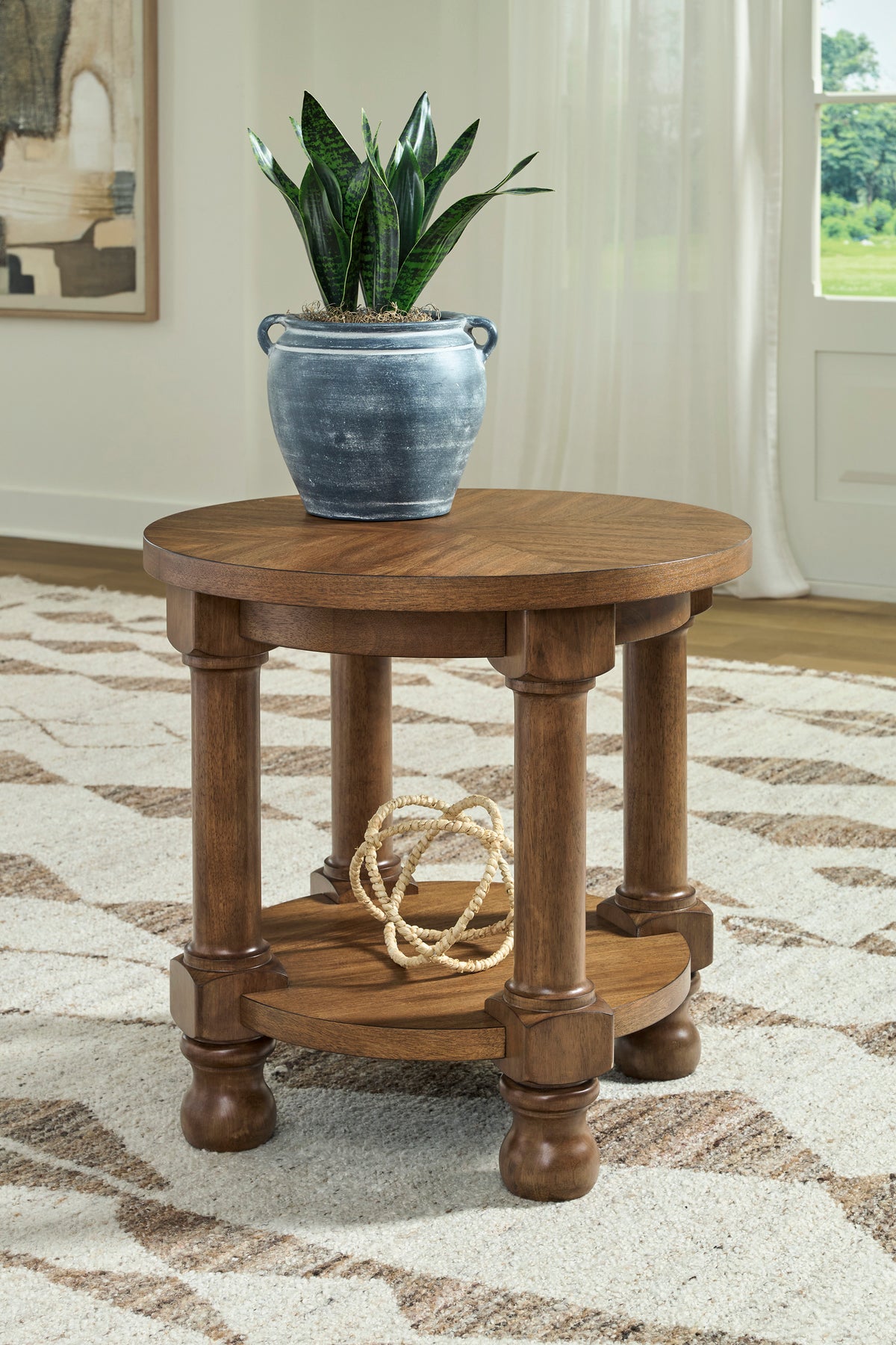 Chadworth Round Table Set