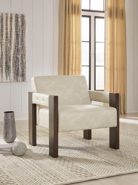Adlanlock Accent Chair Chairs| Ashley Homestore