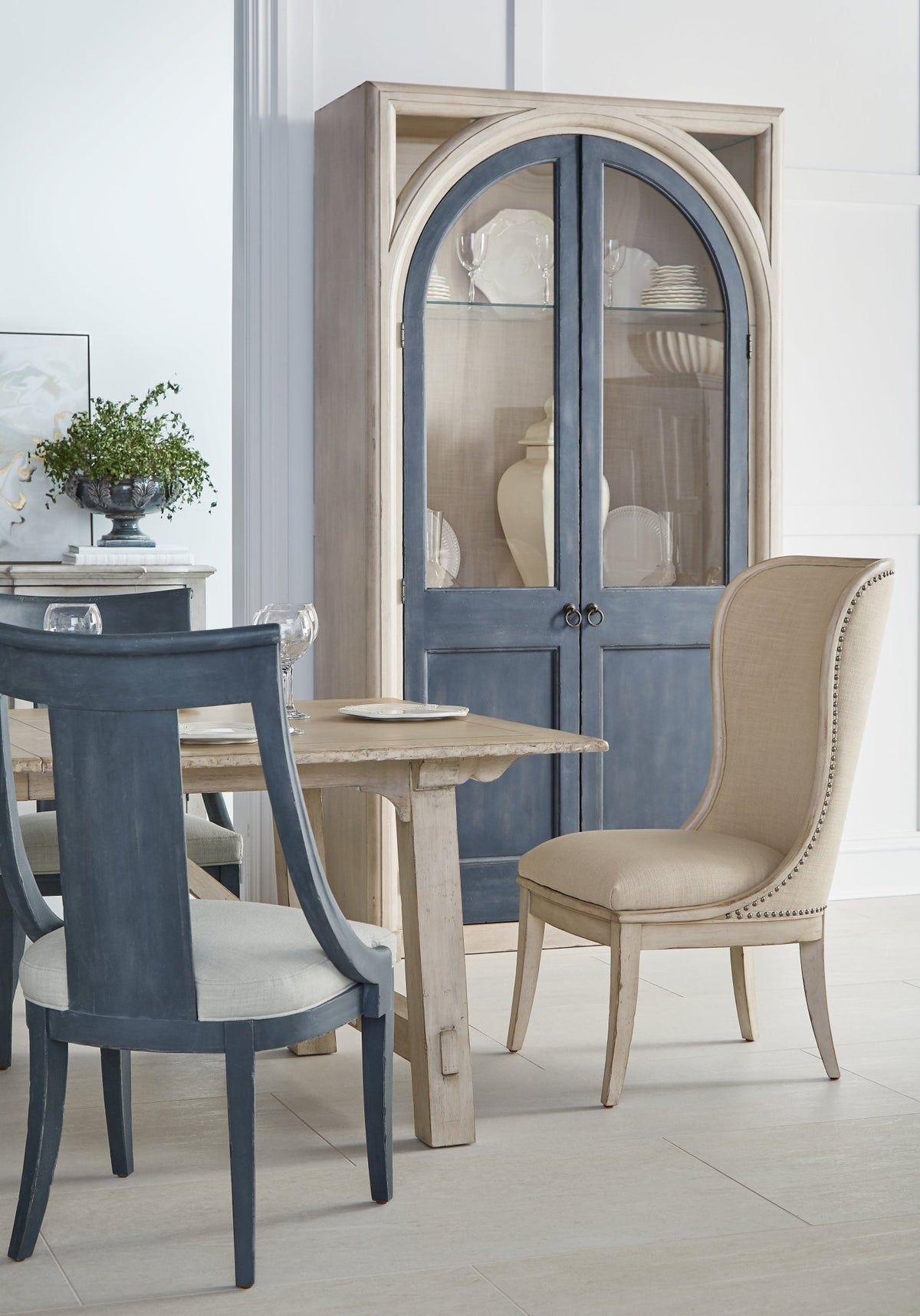Alcove Trestle Dining Table Dining Tables| A.R.T. Furniture