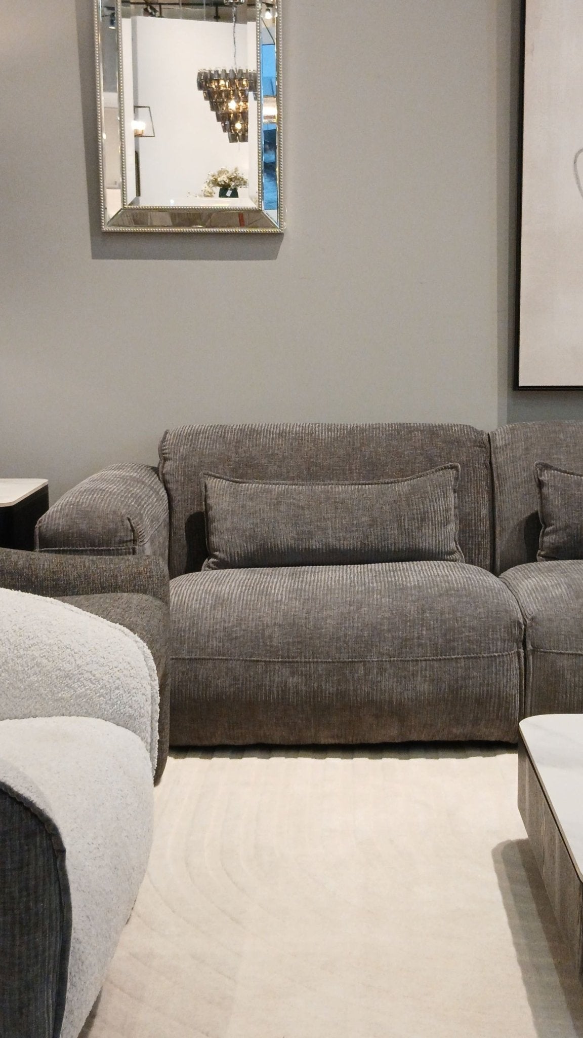 AlDana black left arm facing seater Sectionals| Roots Furniture