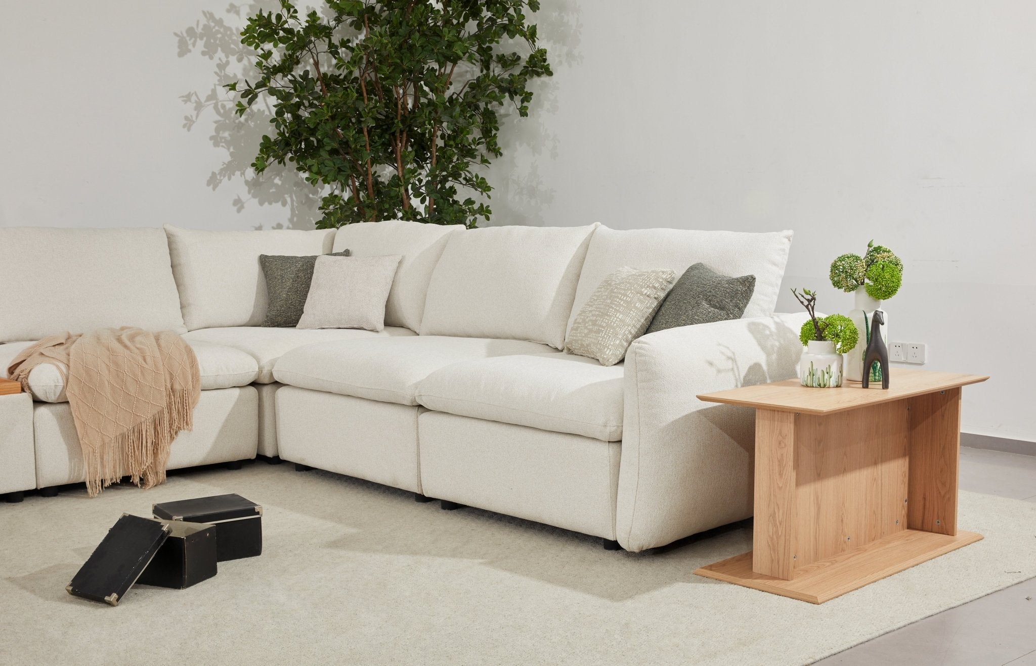 Anees Beige Sectional Sectionals| Roots Furniture