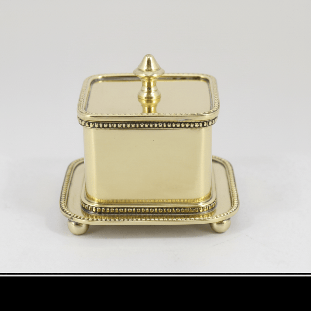 ANTIQUE GOLD BOX Table Decors| Roots Furniture