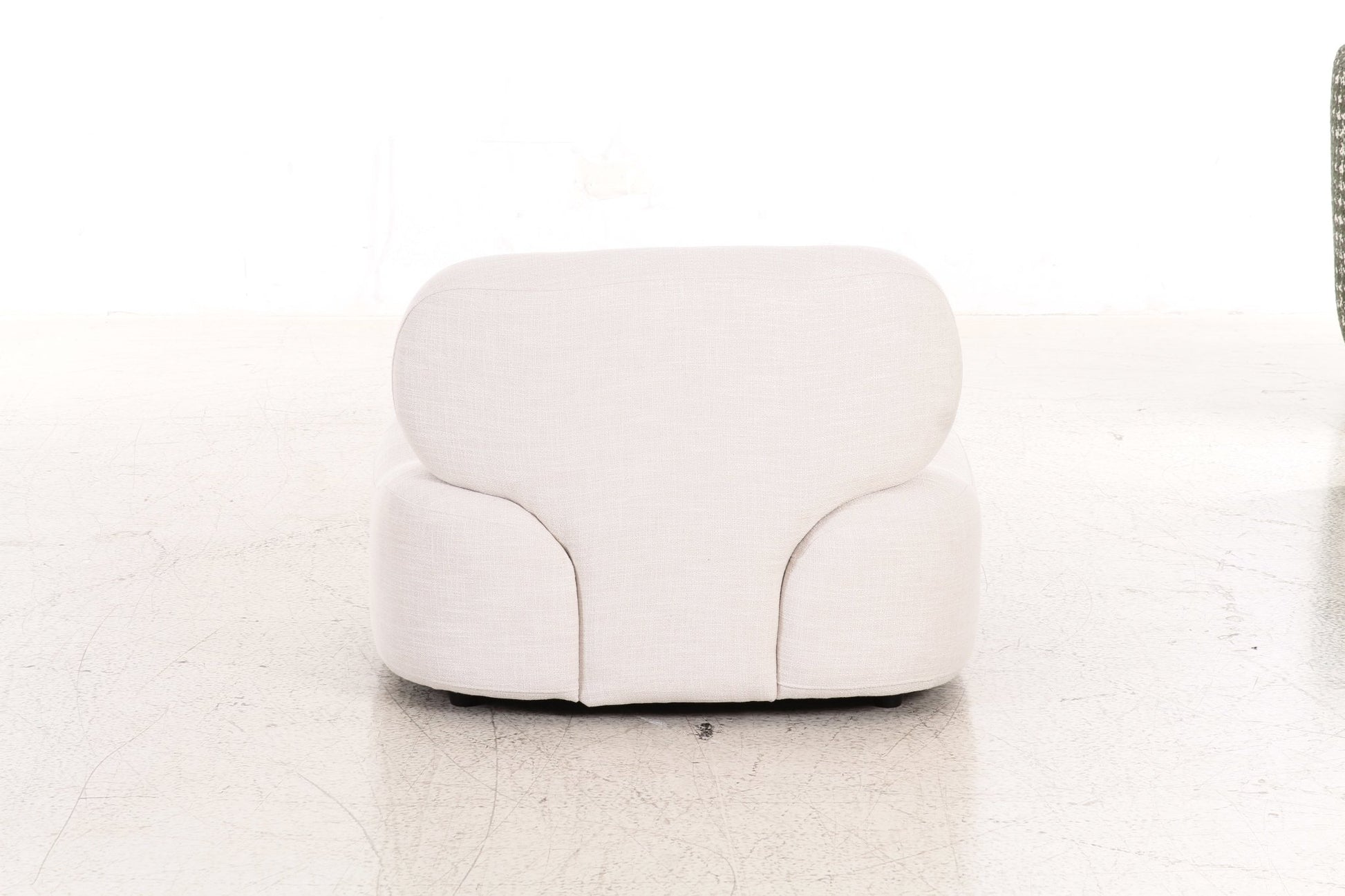 Arena White Accent Chair Chairs| Roots Furniture