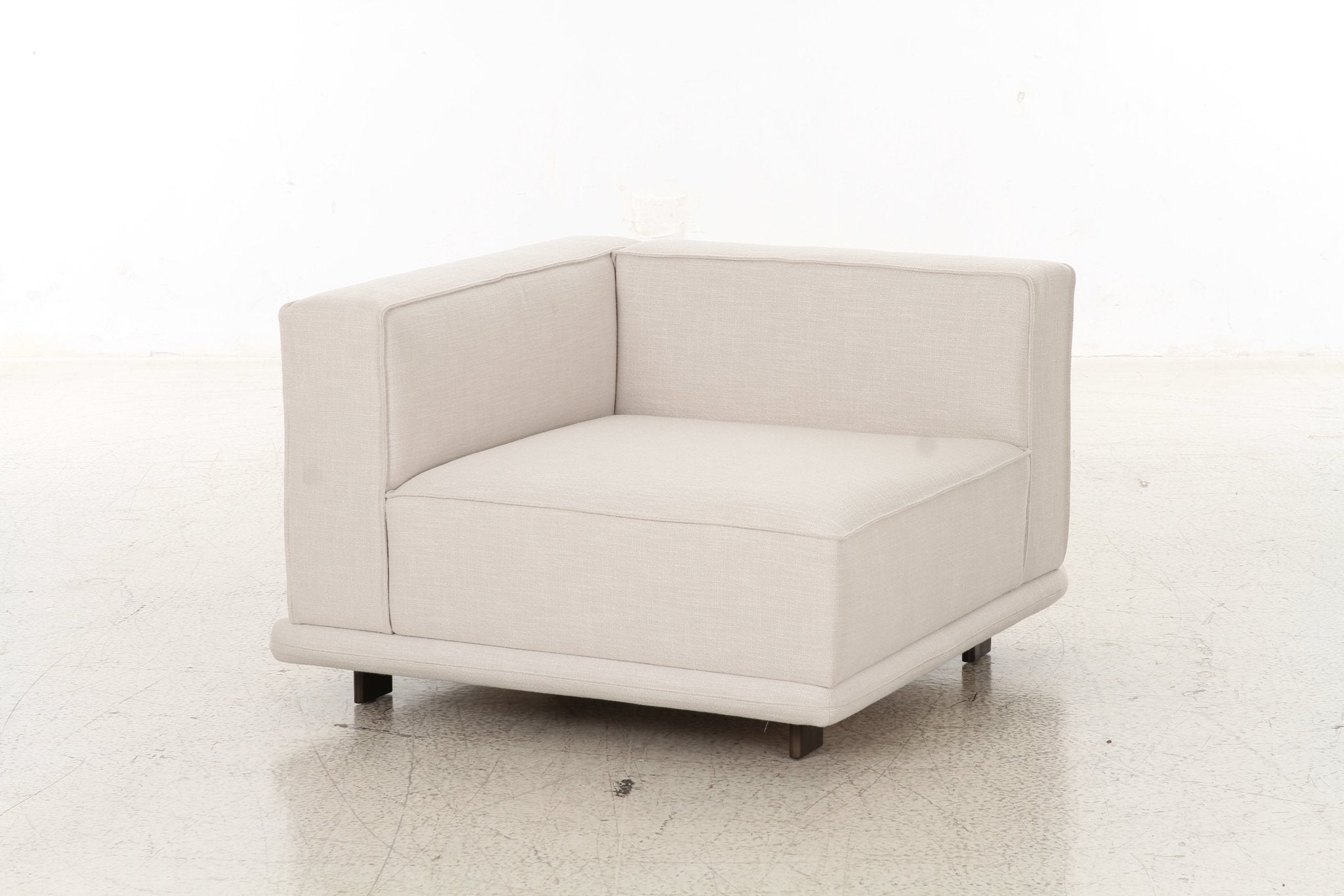 Arena White Corner sofa Sectionals| Roots Furniture