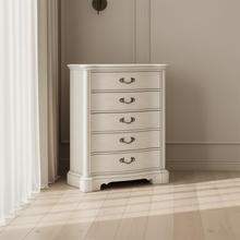 Arlendyne Chest of Drawers