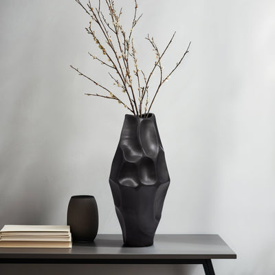 Arleta Large Black Vase - Al Rugaib Furniture