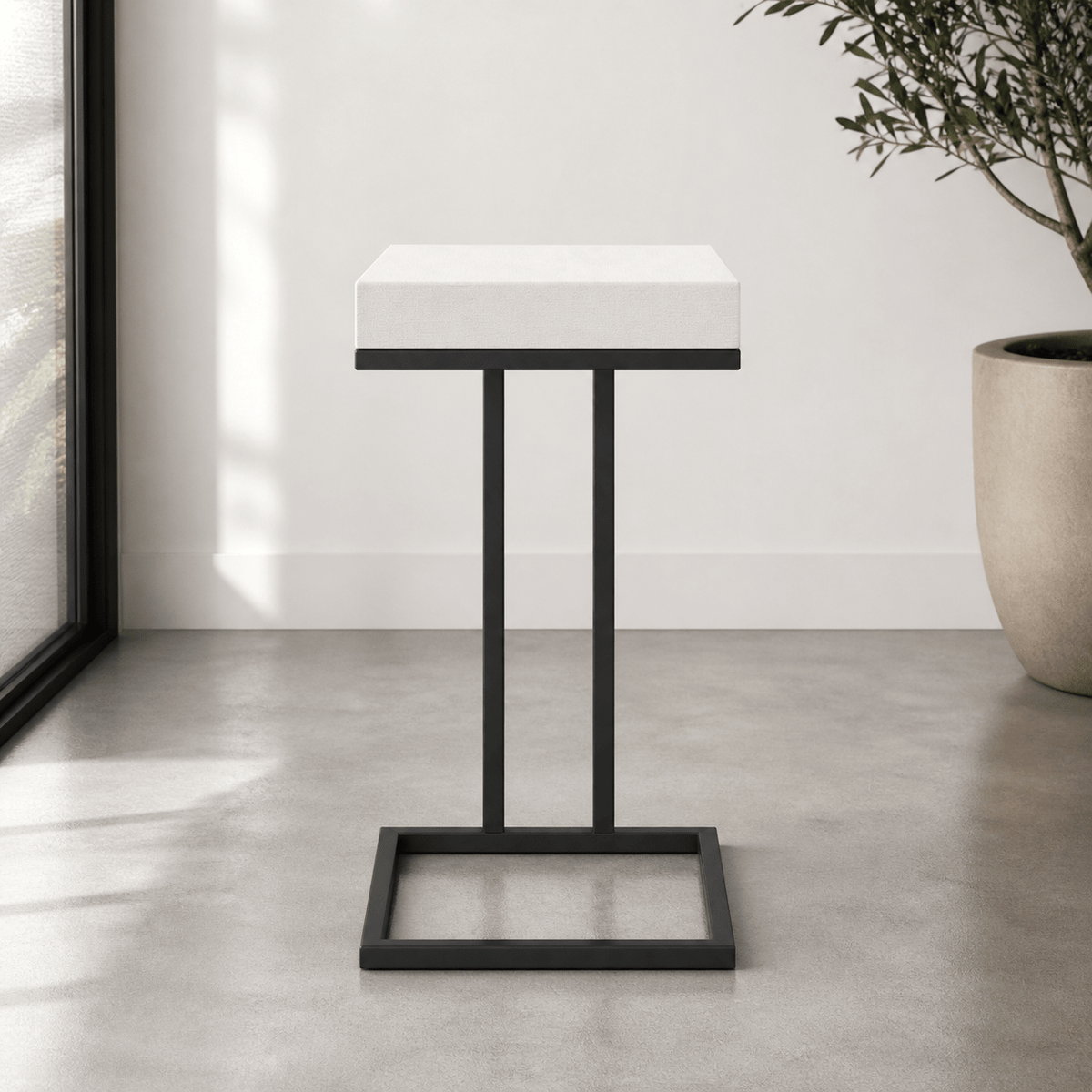 Arnette Accent Table Accent & End Tables| Bernhardt