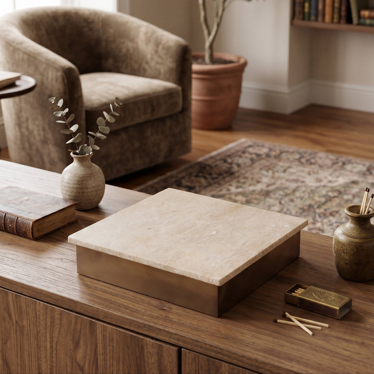 Asas SQ marble dish with metal base Kitchen Accessories| Roots Furniture