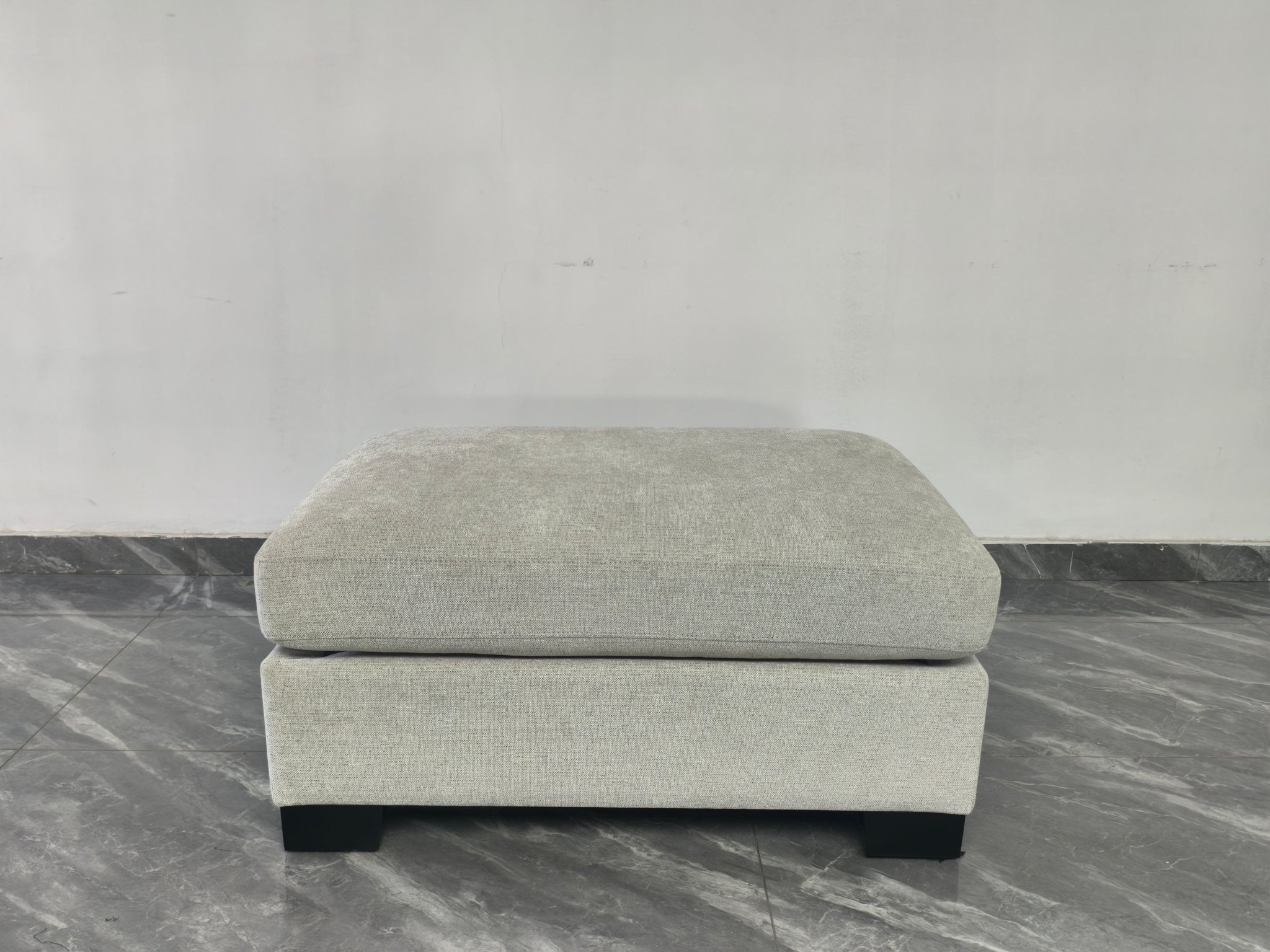 Aspen Oatmeal Ottoman Sectionals| Roots Furniture
