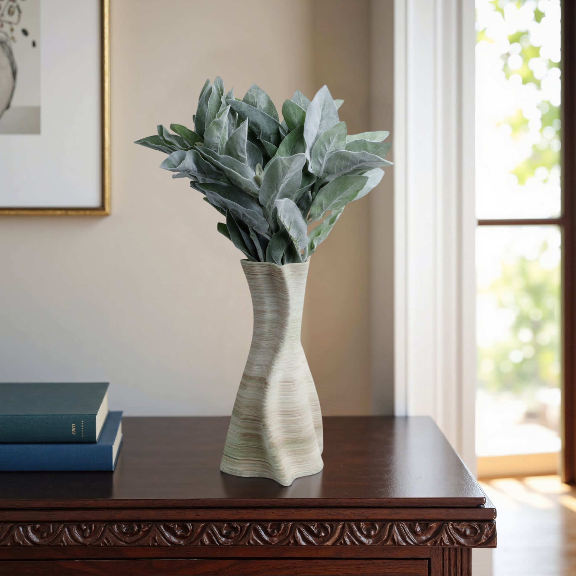 مزهرية من الخزف المطبوع ثلاثي الأبعاد على شكل حلزون، متعددة الألوان caracol 3d Printed Porcelain Vase, Multi