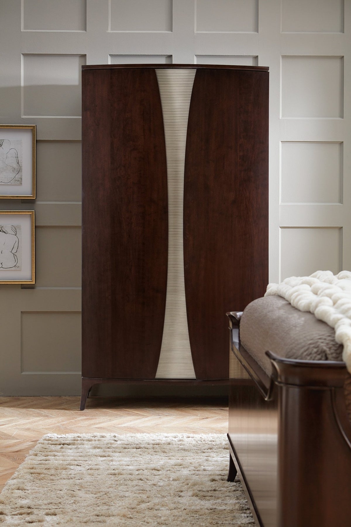 Bella Donna Wardrobe Wardrobes| Hooker