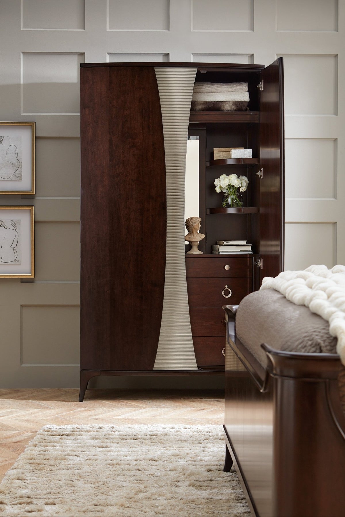 Bella Donna Wardrobe Wardrobes| Hooker