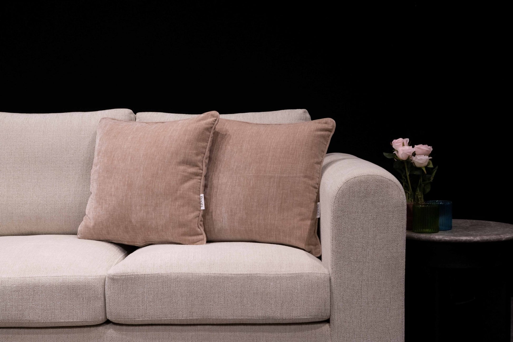 BLUSH Cushion Cushions| Roots Furniture