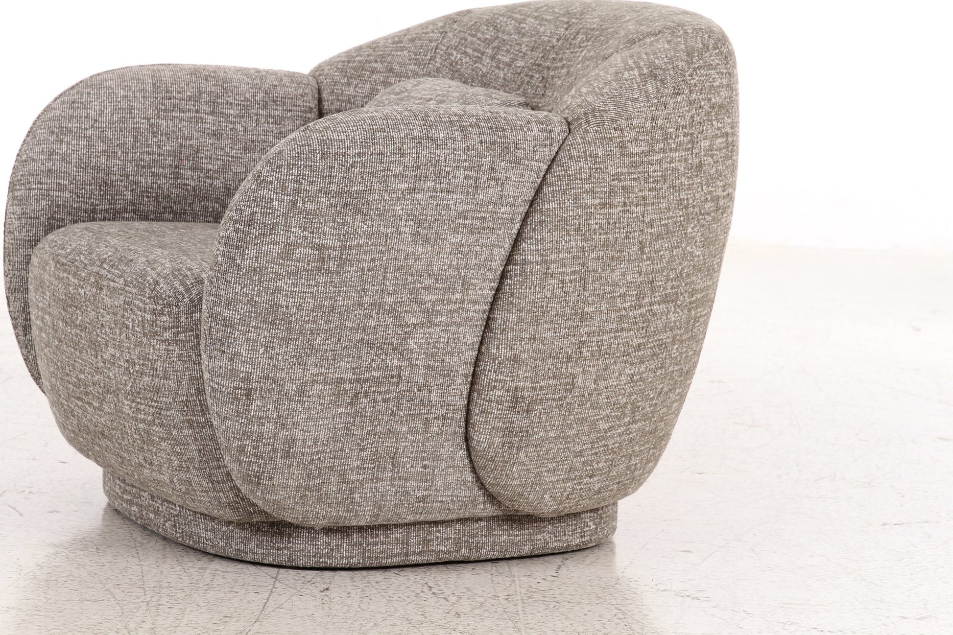 Bounty Grey Accent Chair Chairs| Roots Furniture