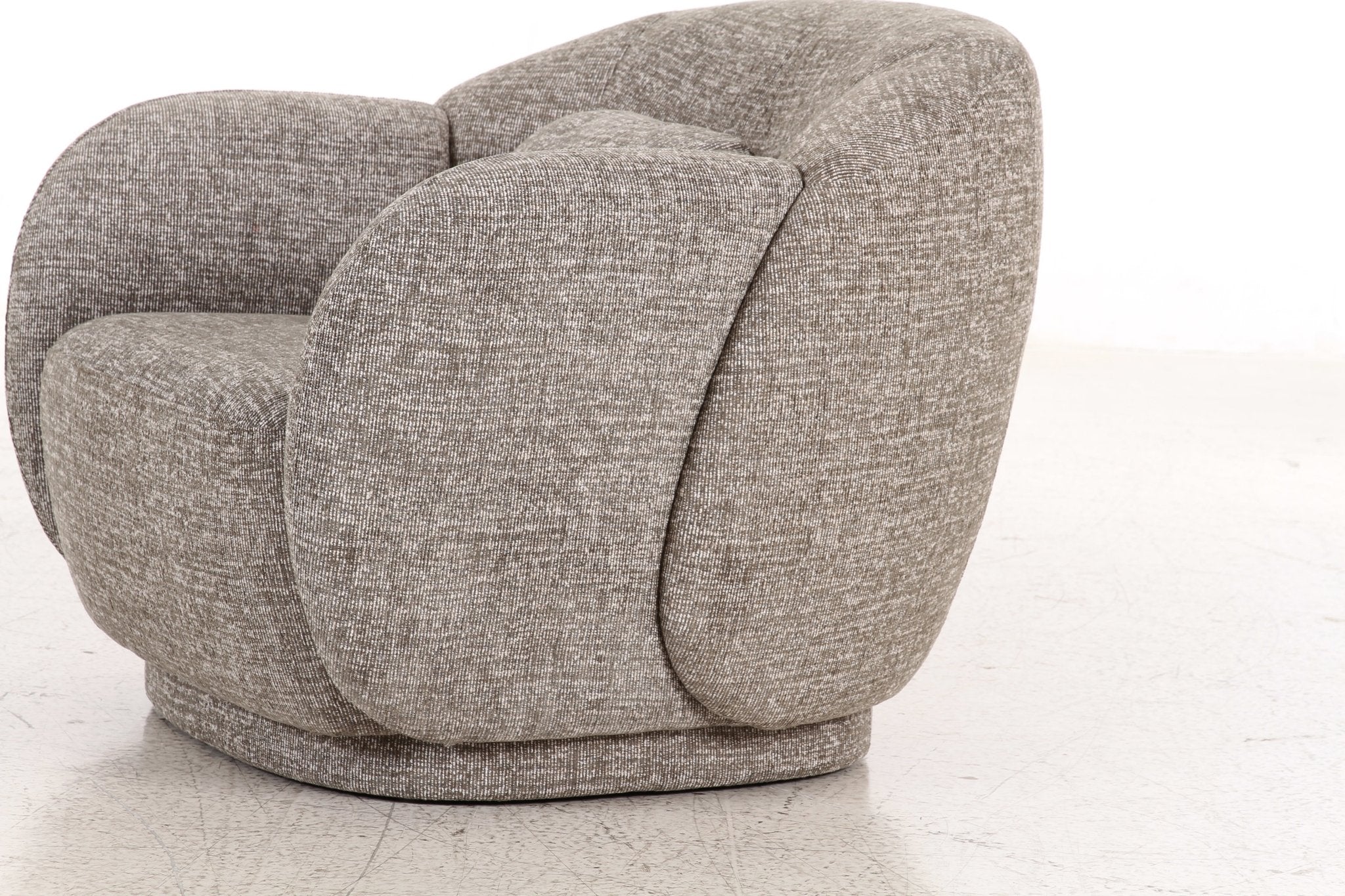 Bounty Grey Accent Chair Chairs| Roots Furniture