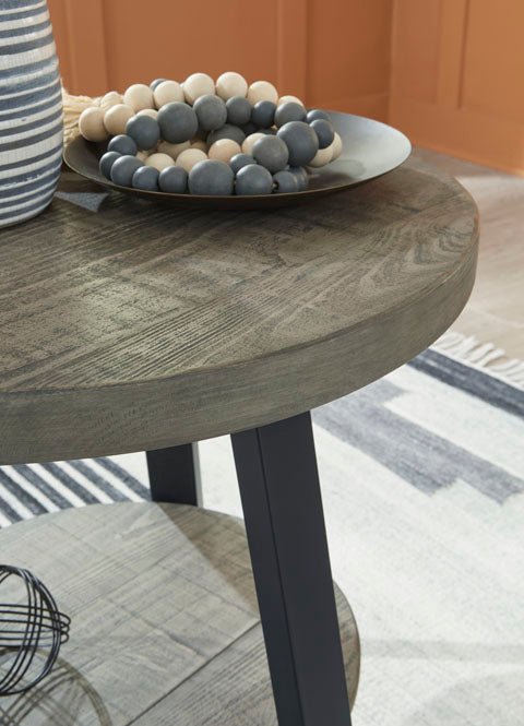 Brennegan End Table - Al Rugaib Furniture