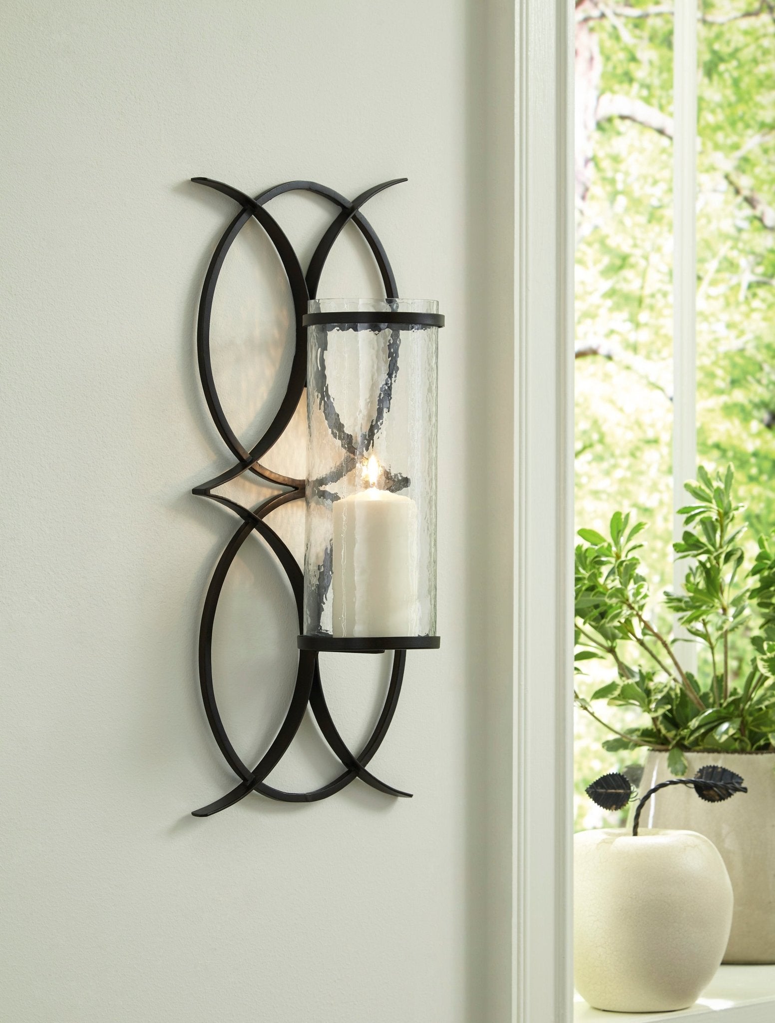 Bryndis Wall Sconce Wall Decors| Ashley Homestore