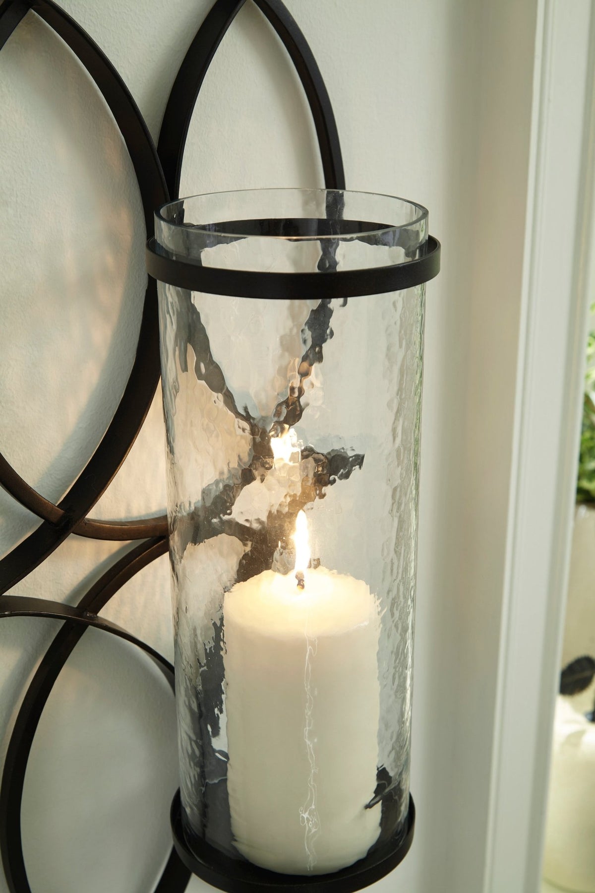 Bryndis Wall Sconce Wall Decors| Ashley Homestore