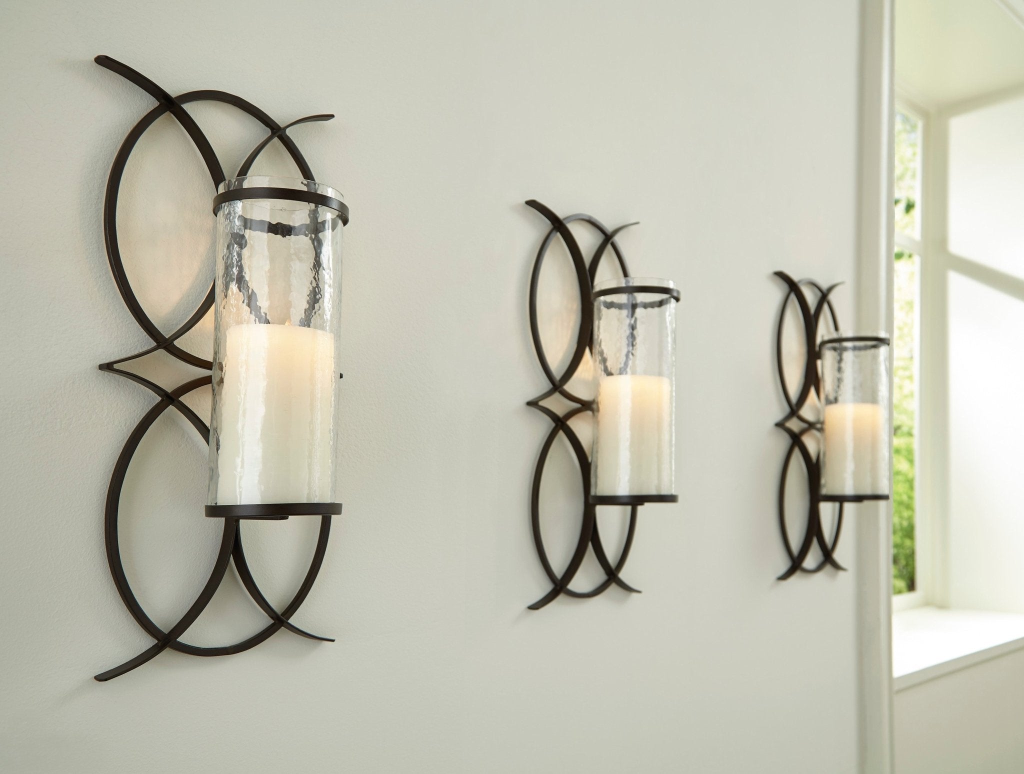 Bryndis Wall Sconce Wall Decors| Ashley Homestore