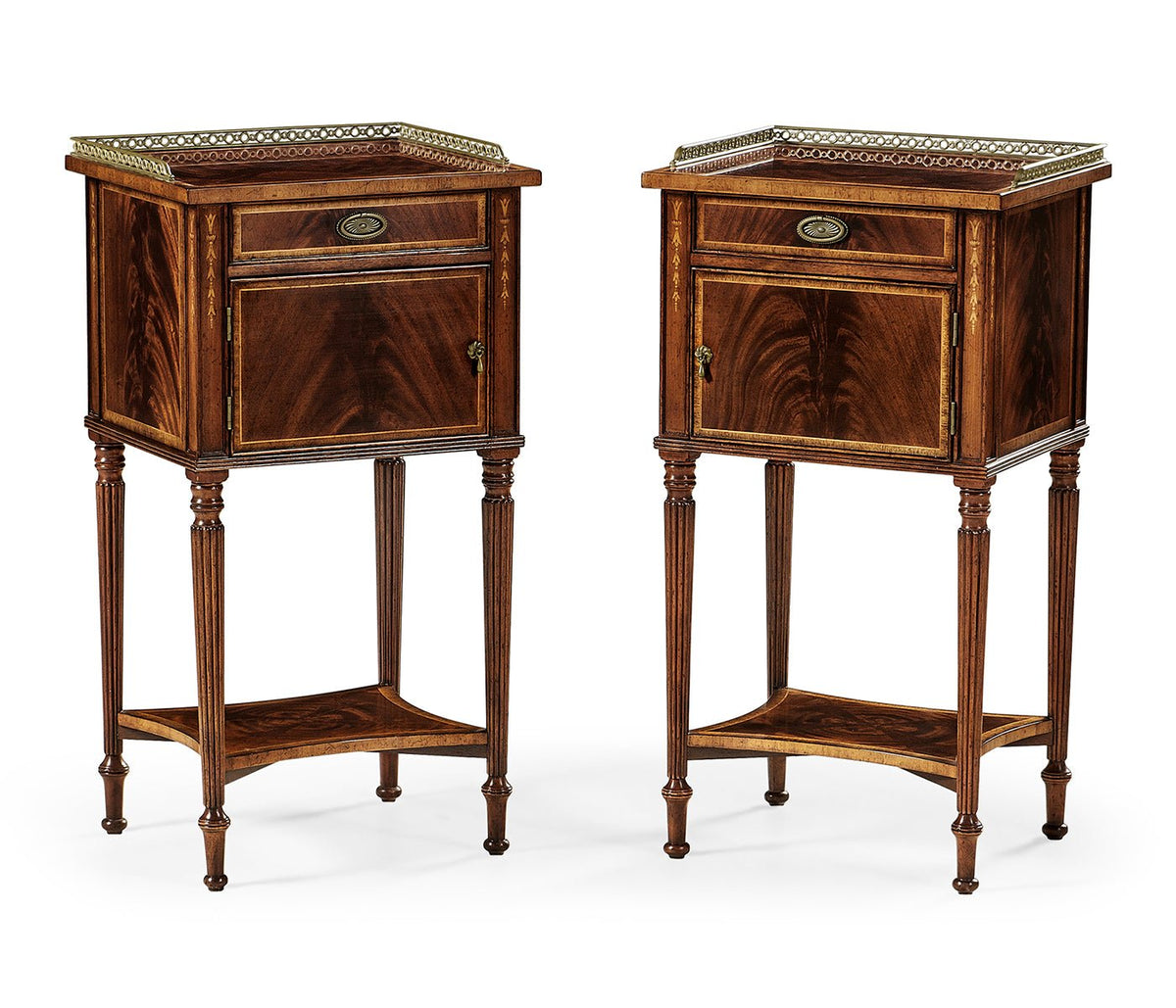 Buckingham Collection - Pair of Mahogany Bedside Cabinets Ground Decors| Jonathan Charles