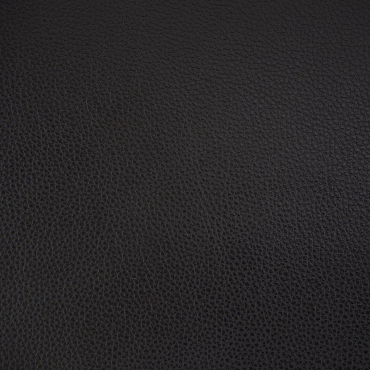 Canyon Luxe Black Leather Motion Power Chair (105cm) Recliners| Roots Furniture