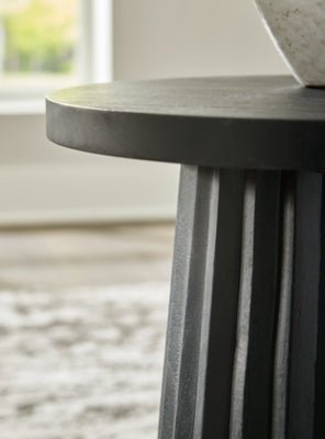 Ceilby Accent Table Accent & End Tables| Ashley Homestore