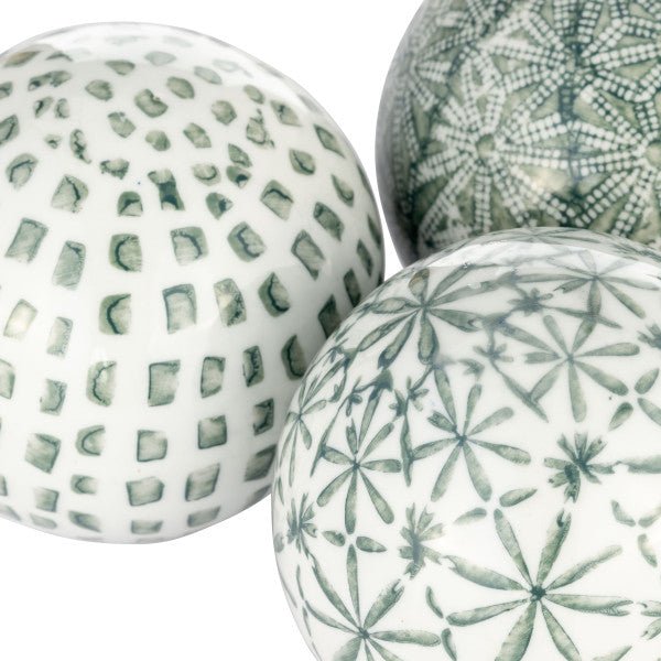 CER, BOXED 4" 3/A PAINTED ORBS, GREEN Table Decors| Sagebrook Home
