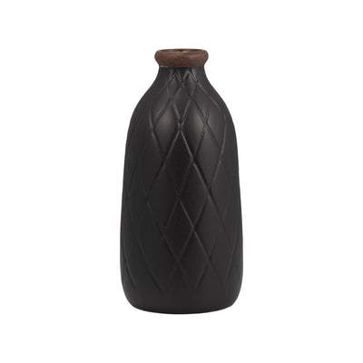 CERAMIC, PLAID TEXTURED VASE - Al Rugaib Furniture