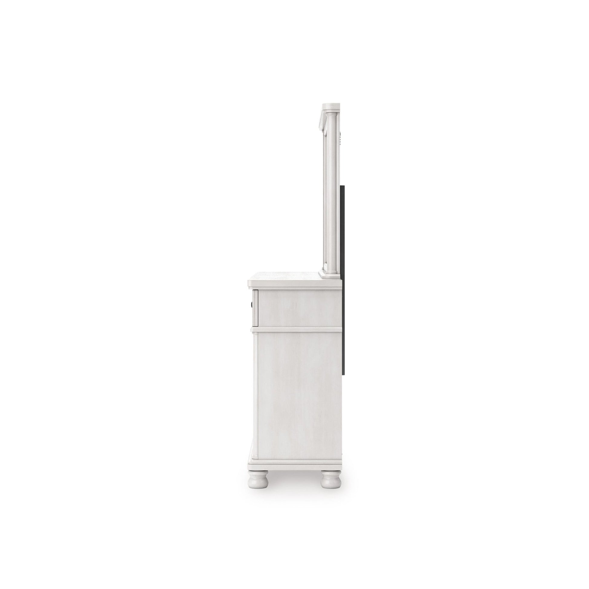 Chadworth Dresser and Mirror Dressers| Ashley Homestore