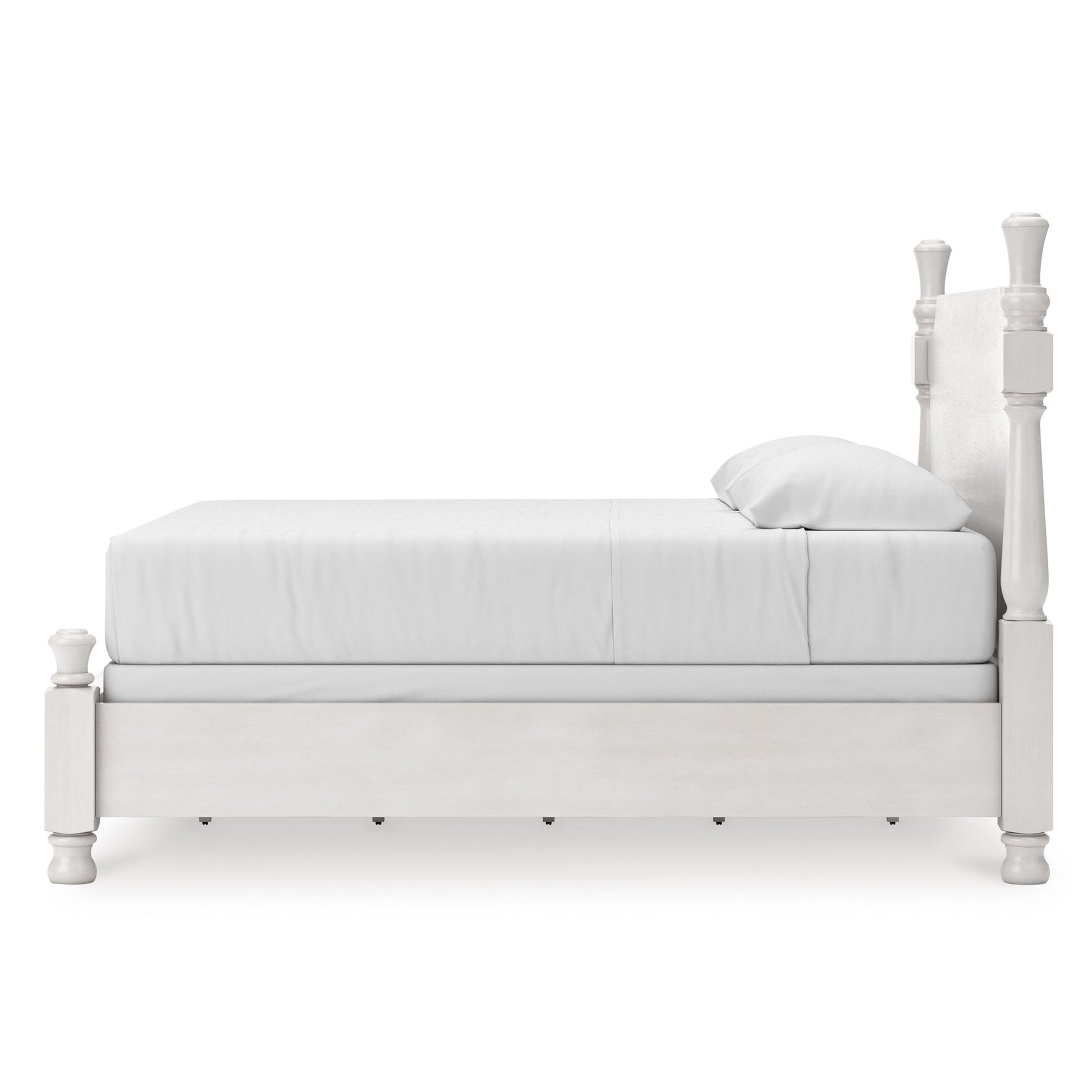 Chadworth King Poster Bed Set Bedroom Sets| Ashley Homestore