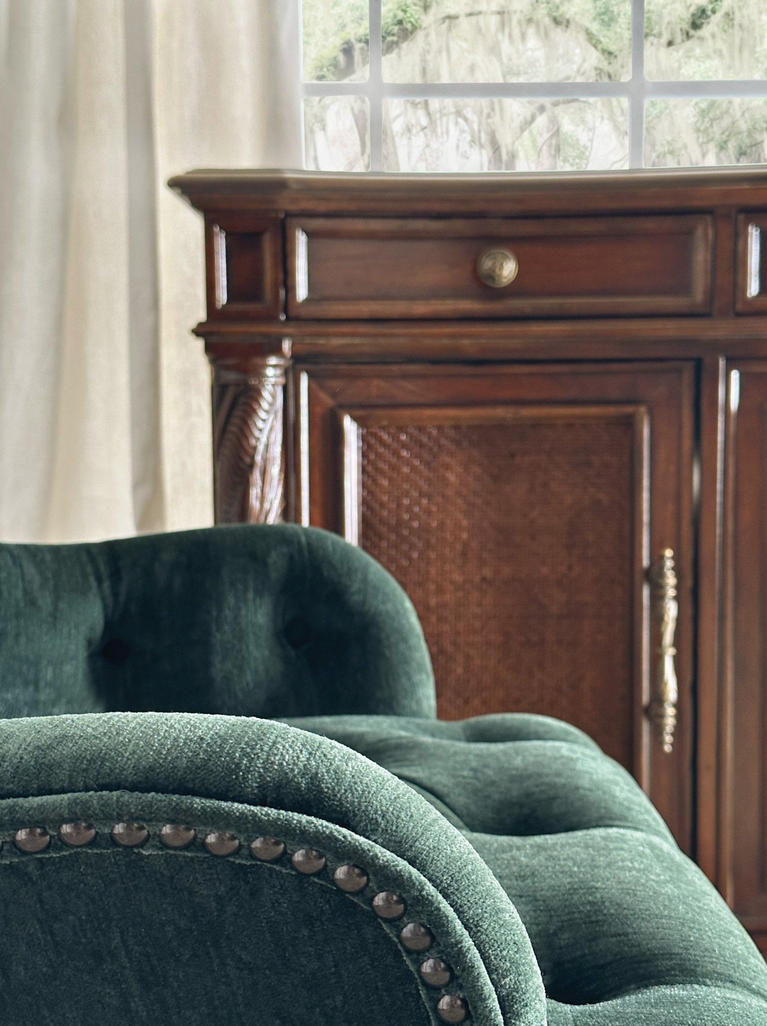 Charleston Host Chair Chairs| Hooker