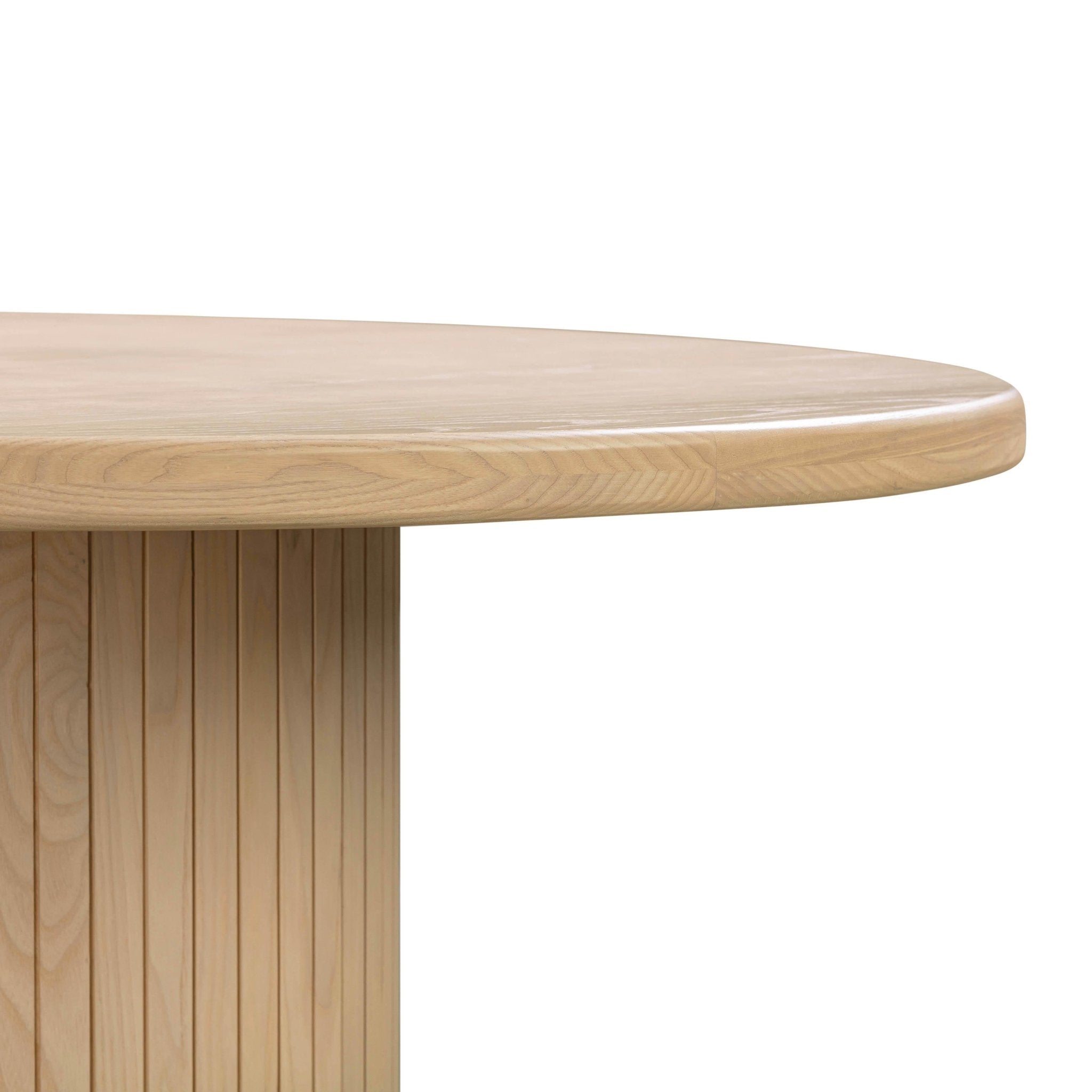 Chelsea Natural Oak Wood Round Dining Table Dining Tables| TOV