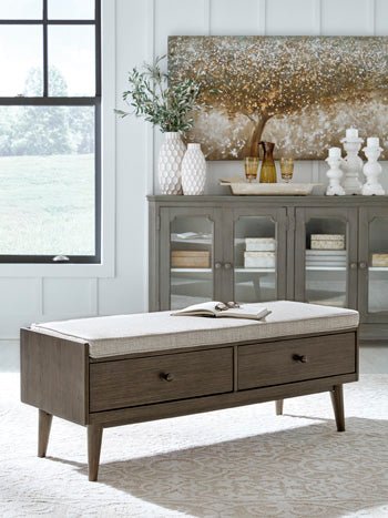 Chetfield Storage Bench Benches| Ashley Homestore