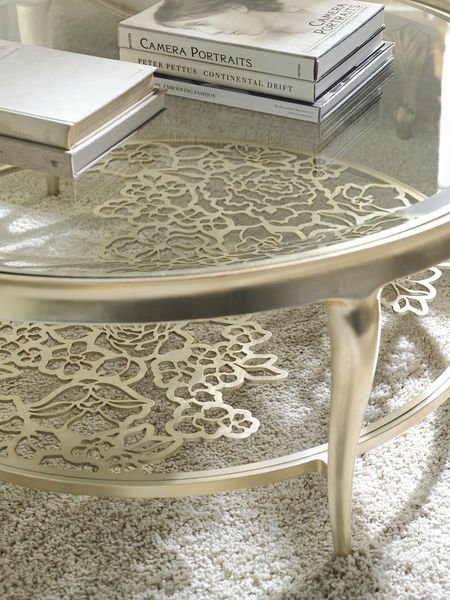 Classic - Handpicked Table - Al Rugaib Furniture