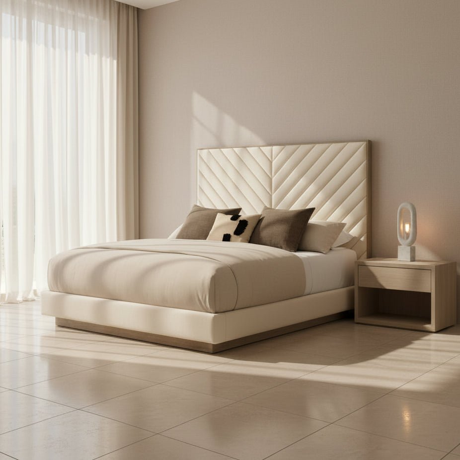 Classic - Meet U In The Middle Queen Bed Beds| Caracole