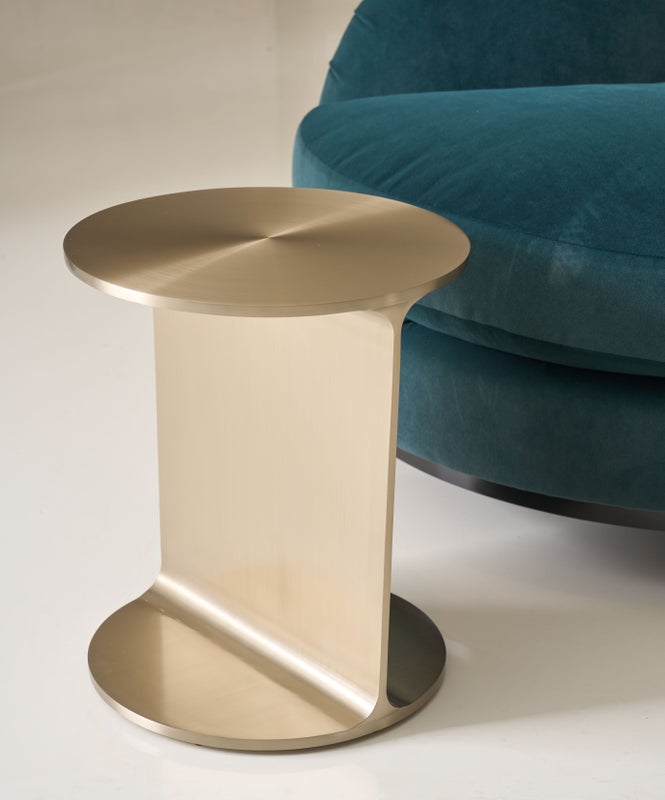 Classic - Rivot Accent & End Tables| Caracole