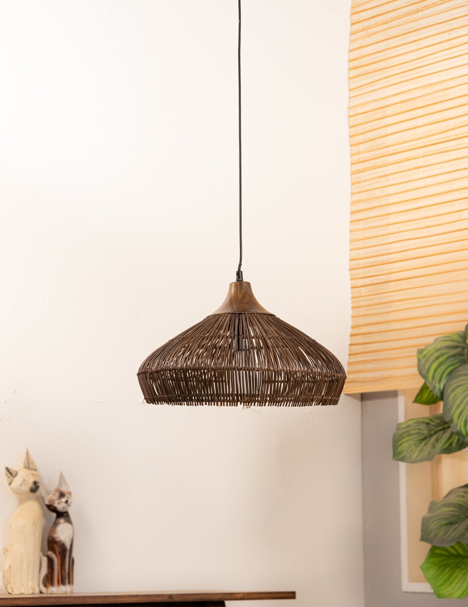 COCO-MIDRIBS WICKER PENDANTS chandeliers| Roots Furniture