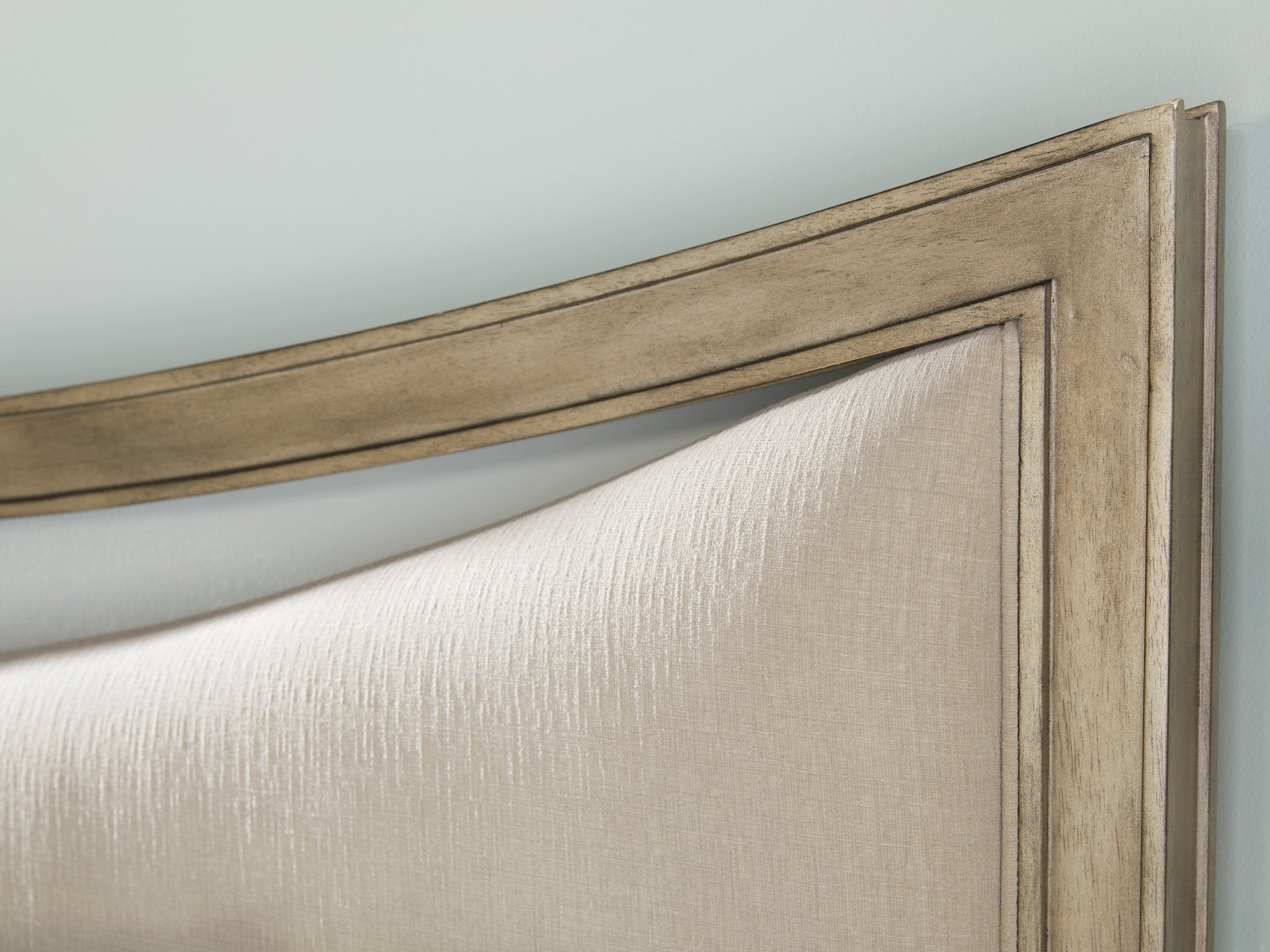 Cove King Upholstered Beds Beds| A.R.T. Furniture