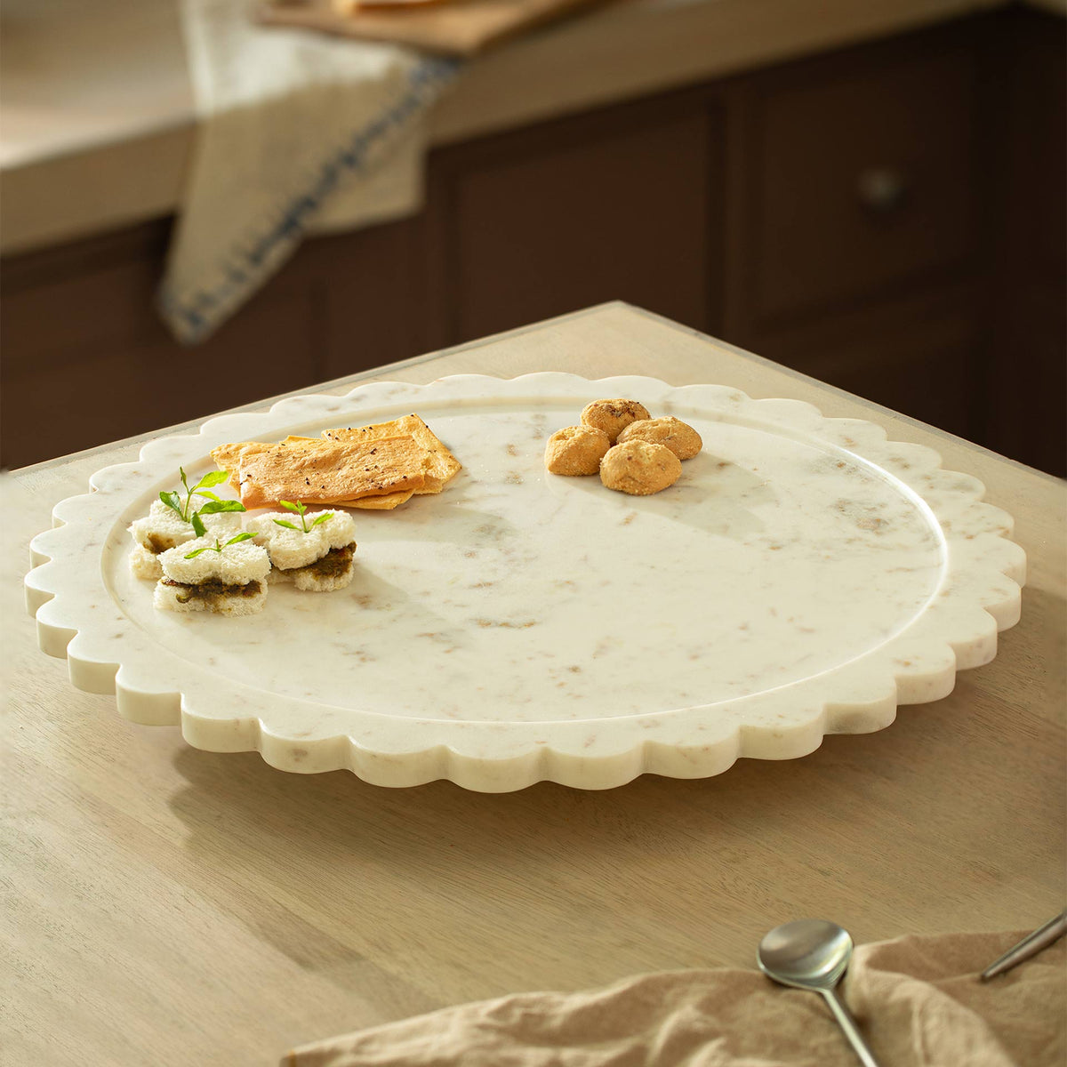 Crescent Lazy Susan with Wooden Base Tray| Roots Furniture