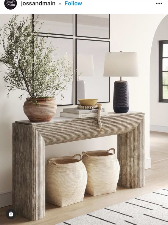 Royal | DuskDream Marble Console Table in Natural Travertine Marble - Beige - 150x35x90 cm